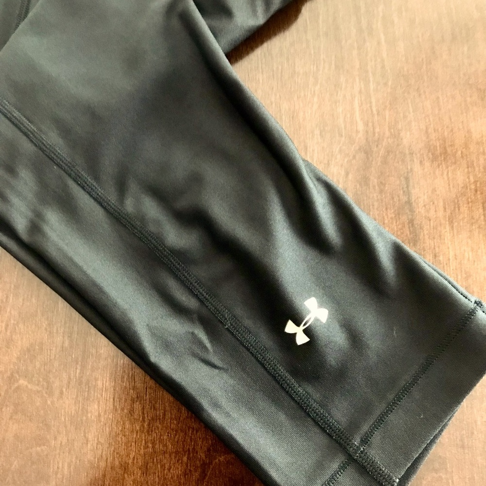 NWOT UNDER ARMOUR SZ M